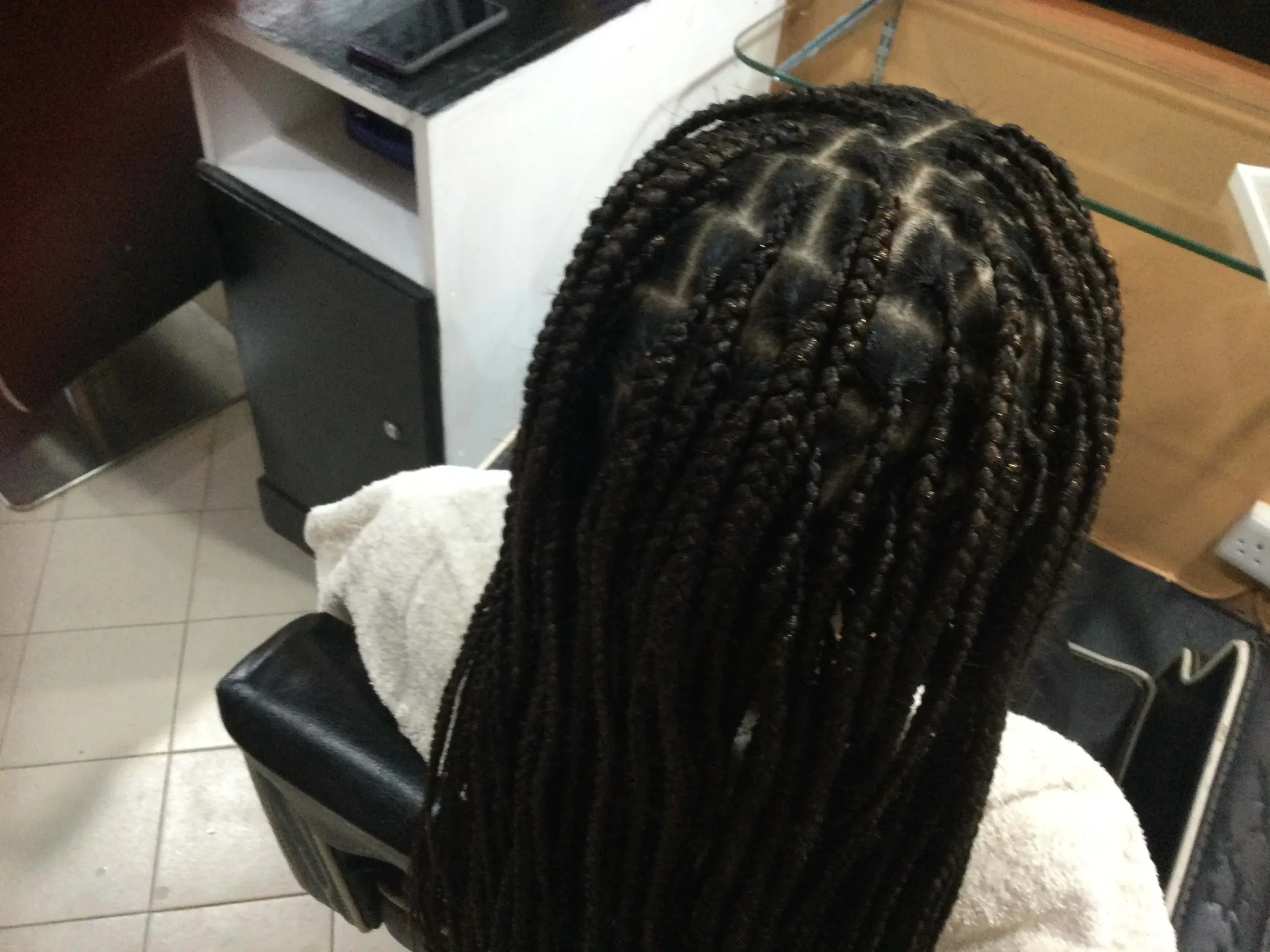 How to Maintain Healthy Natural Hair and Flawless Locs in Nairobi