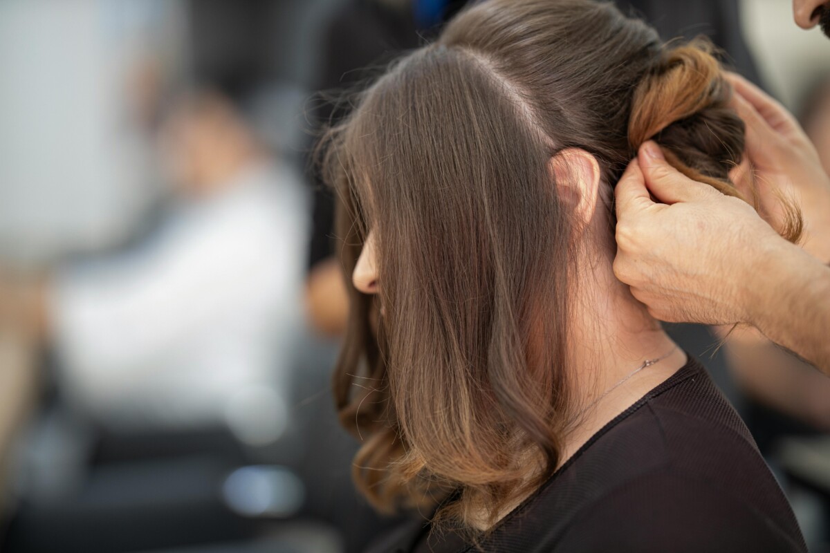 Trendy Hair Colors in Nairobi: The Ultimate Guide to Balayage and Highlights